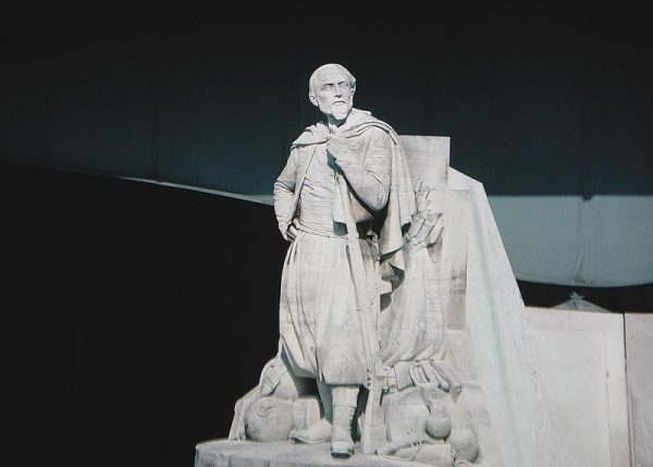 Statuja, kura brīdina par plūdiem