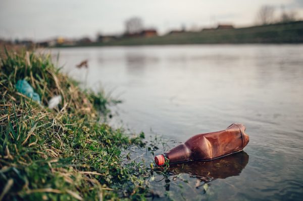Pasaules upes, kas rada vislielāko plastmasas piesārņojumu